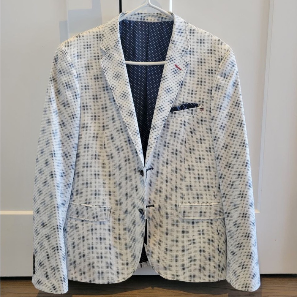 Men's White and Blue Patterned Blazer